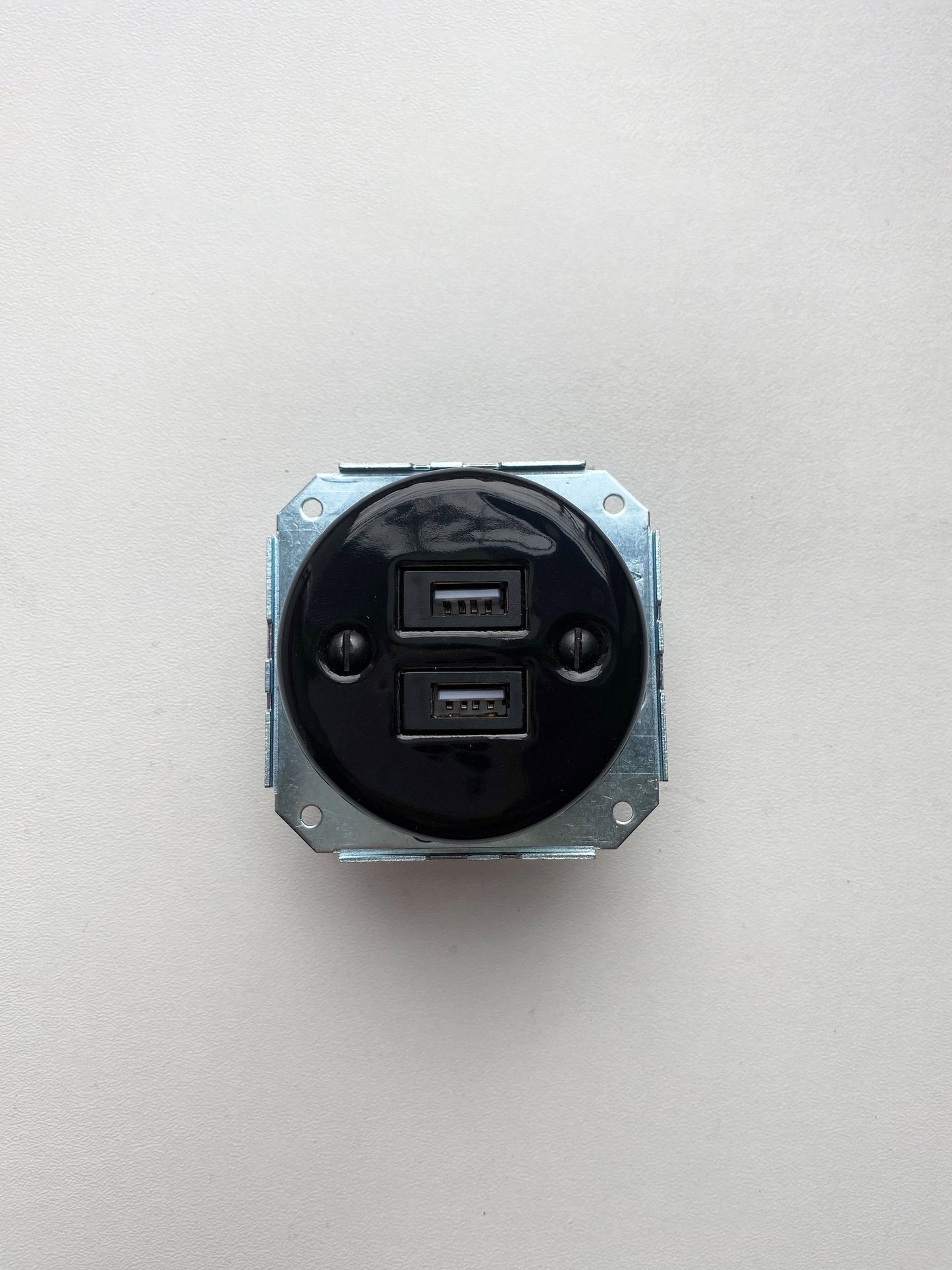 Power Socket Insert Porcelain Loft Retro USB Charging Socket Flush-Mounting Vintage Cottage Ceramic Black