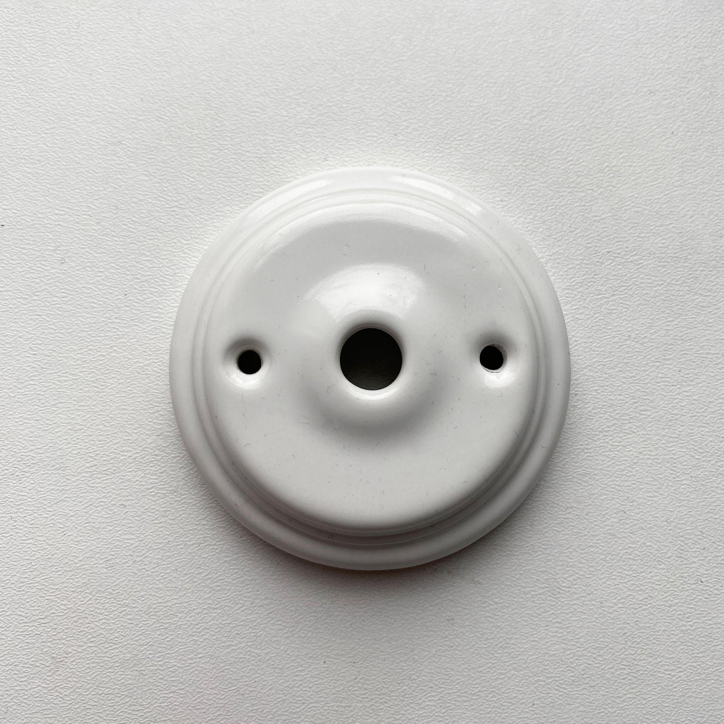 Ceiling Rose Flat Shape Porcelain Surface Mounting Vintage Loft Retro Cottage Ceramic White