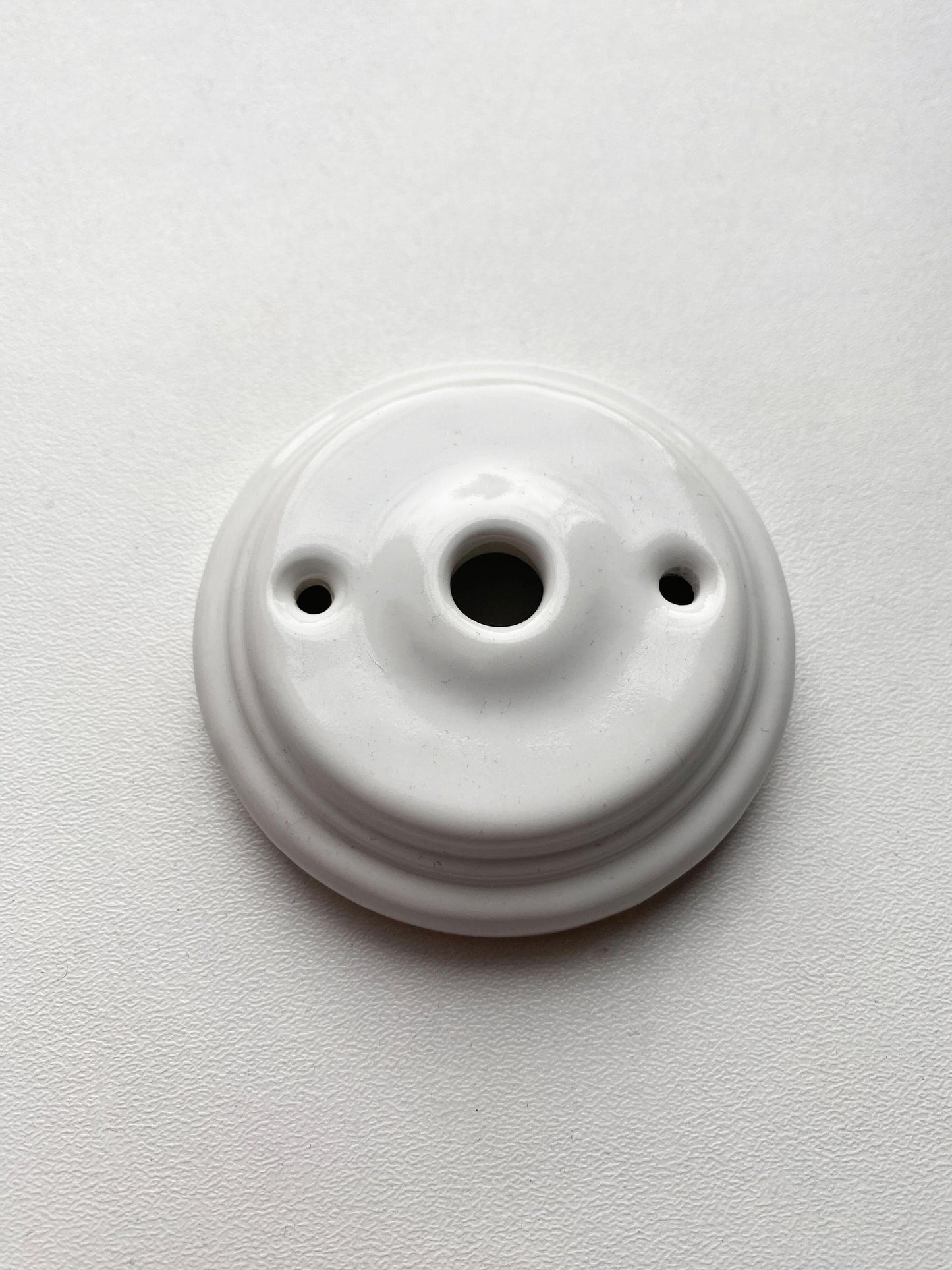 Ceiling Rose Flat Shape Porcelain Surface Mounting Vintage Loft Retro Cottage Ceramic White