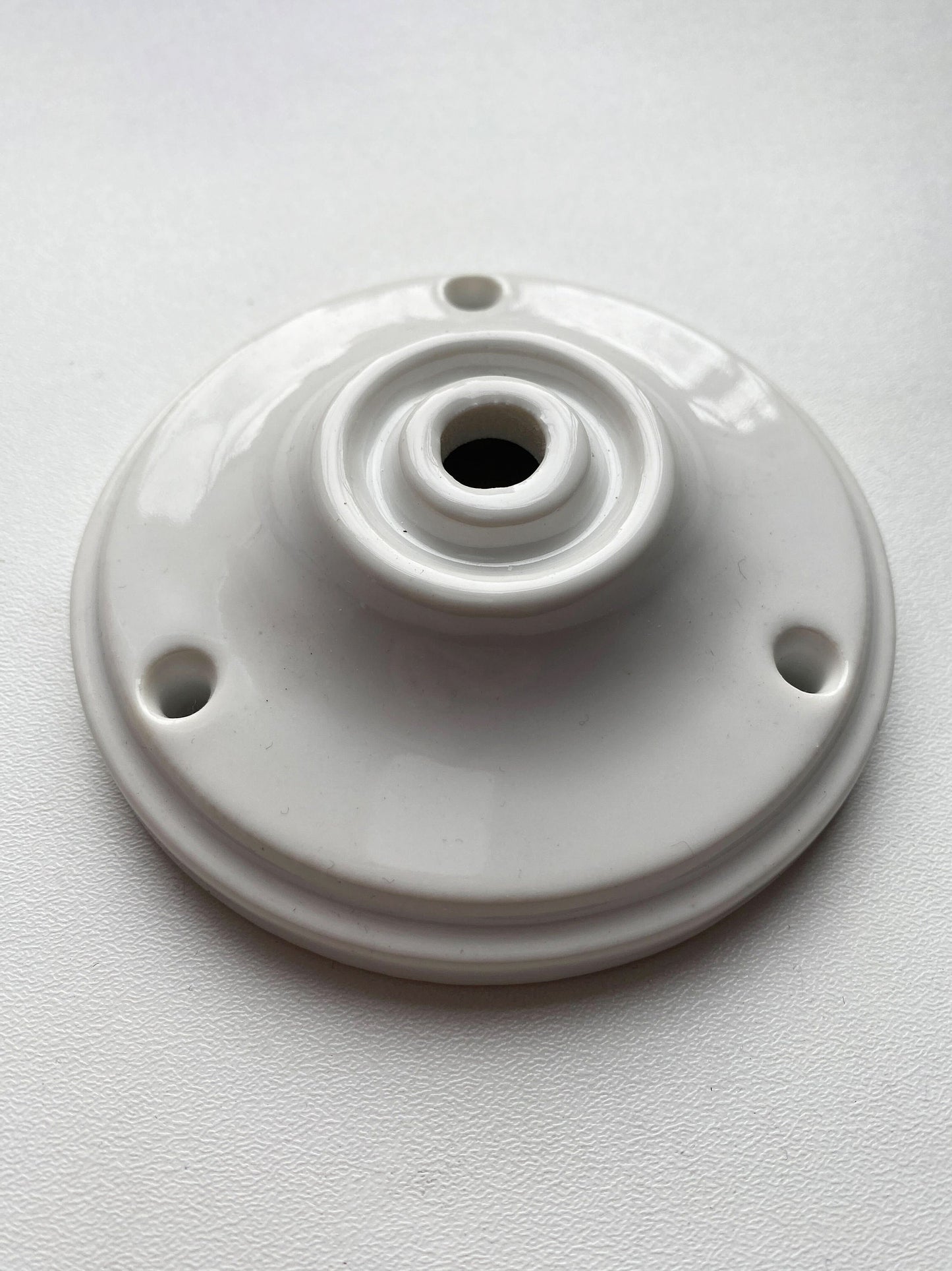 Ceiling Rose Big Cone Shape Porcelain Surface Mounting Vintage Loft Retro Cottage Ceramic White