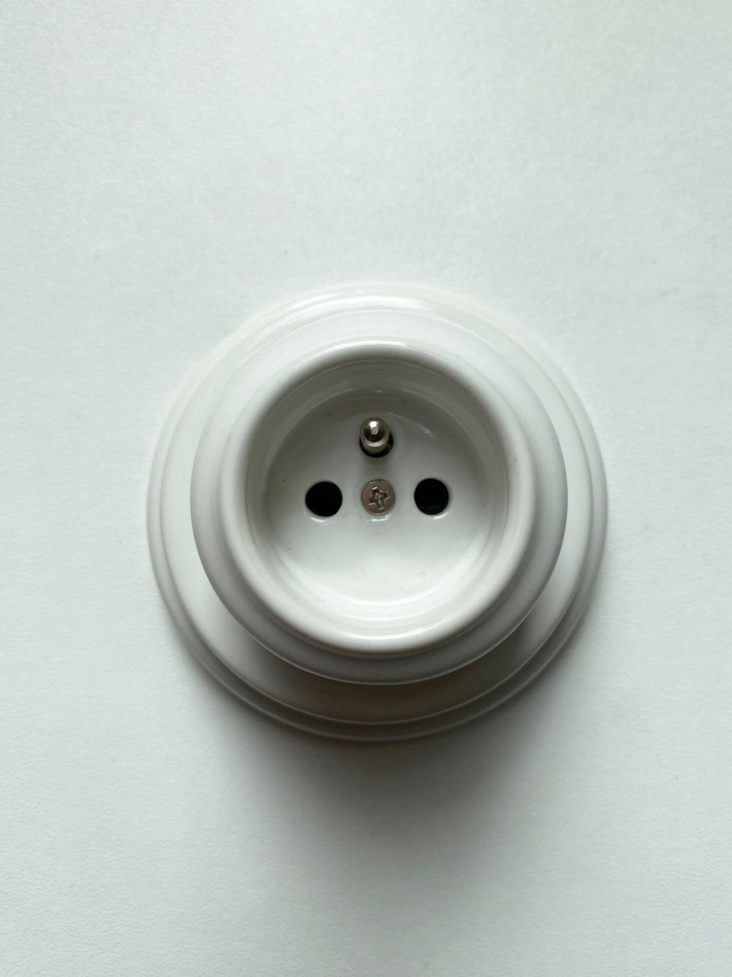 Surface-Mounting French Schuko Power Socket Porcelain Loft Retro Electrical Vintage Cottage Ceramic White