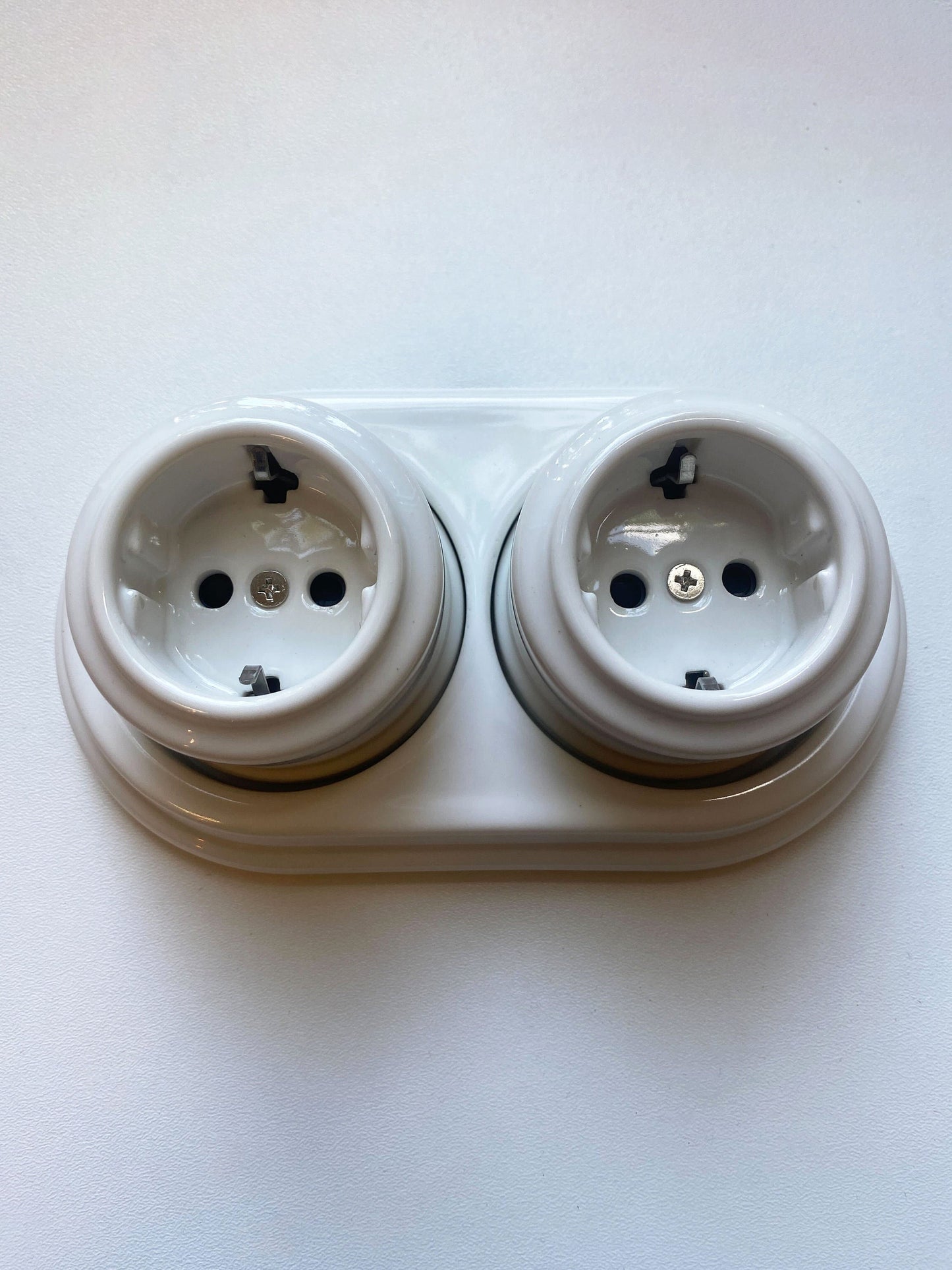 Surface-Mounting Double Frame German Schuko Power Socket Porcelain Loft Retro Electrical Vintage Cottage Ceramic White
