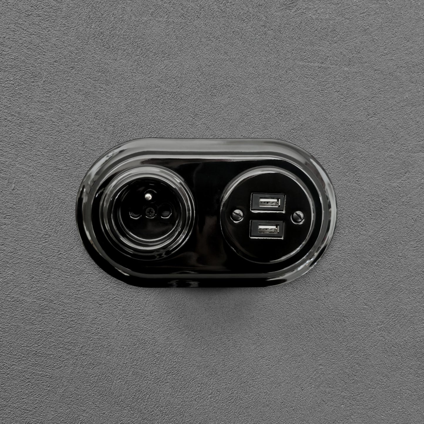 Retro Style Black Ceramic French And 2xUSB Charging Socket SET Flushed-Mounted