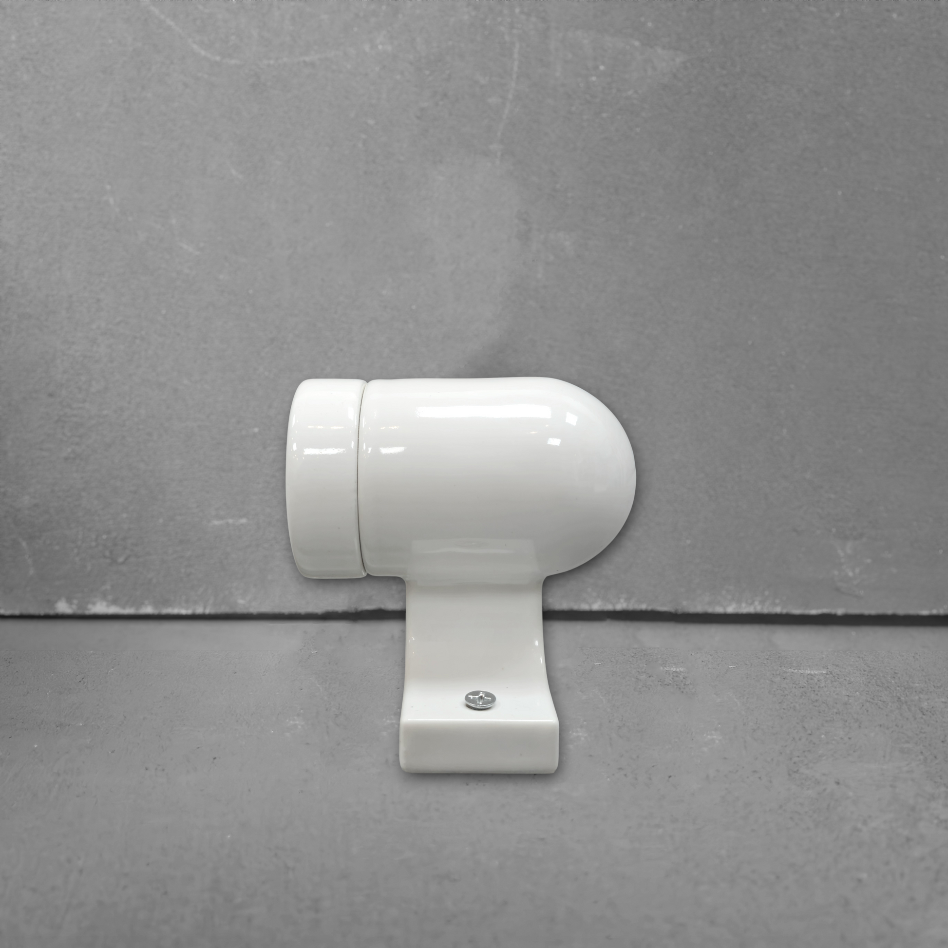 white porcelain wall mount E27 lamp holder, side