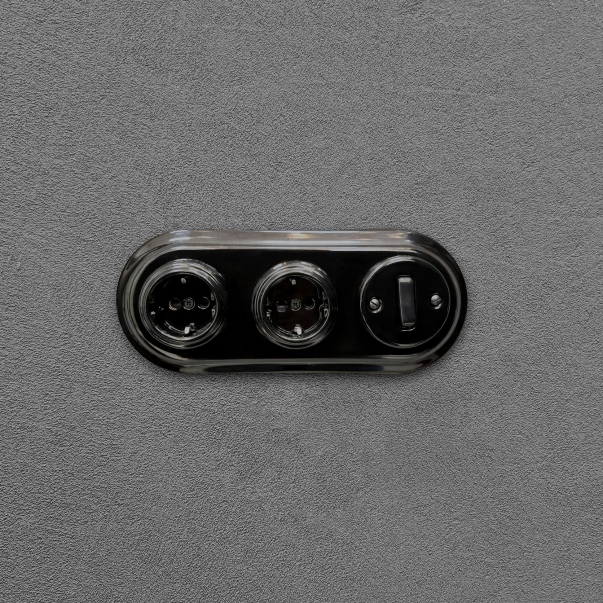 Double SCHUKO porcelain socket with light switch, black, flush-mounted