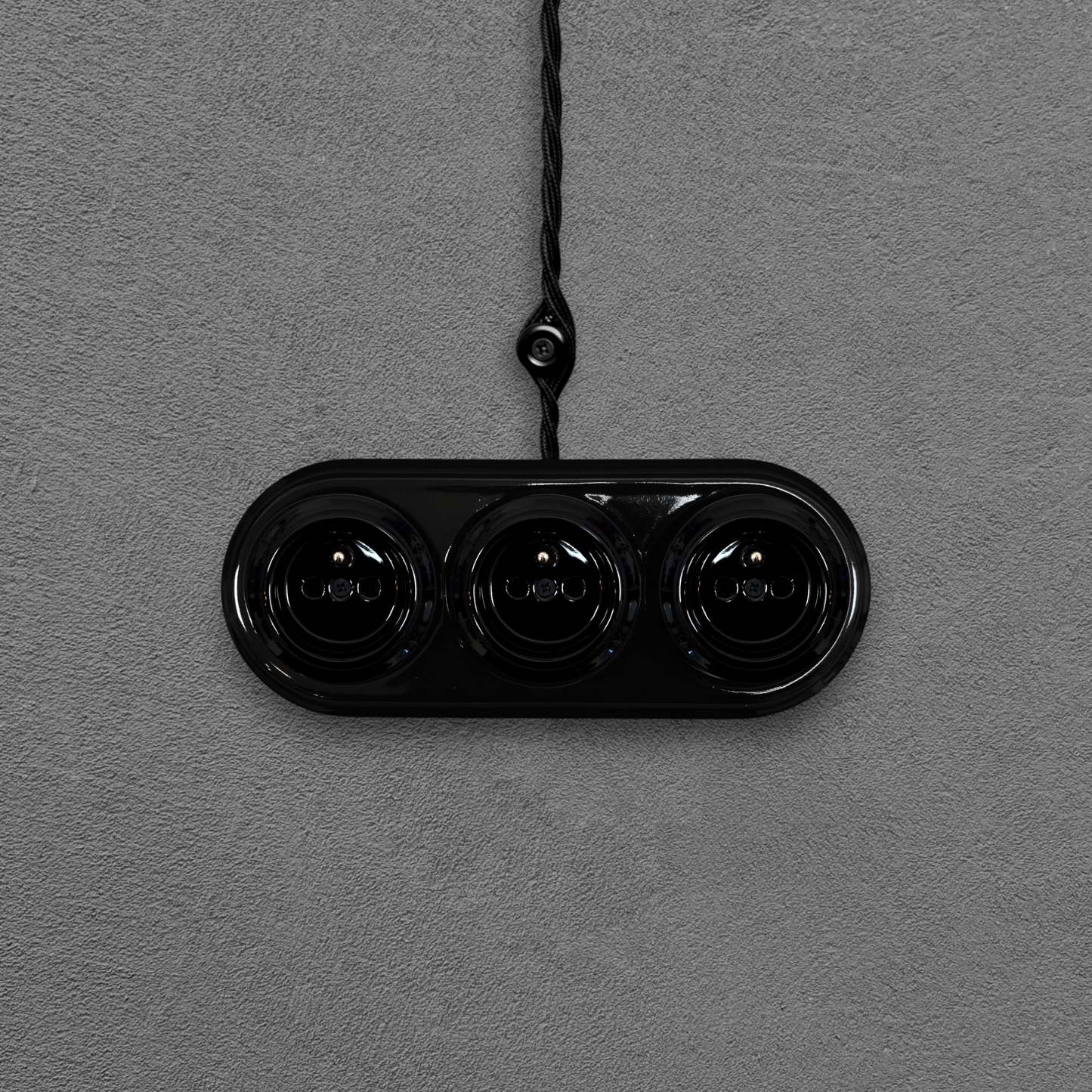 Triple black French porcelain socket, surface-mount